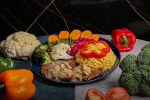 The Pros and Cons of Popular Diet Trends Like Keto, Paleo, and Veganism